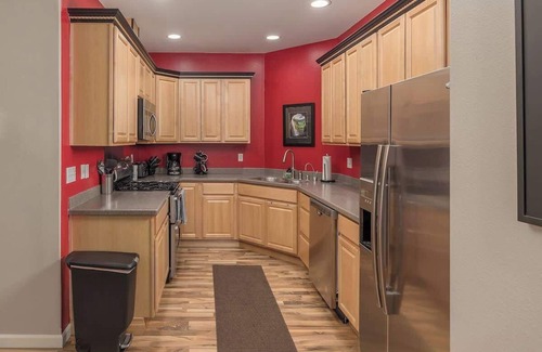 Alyeska Apartamento | 2 Bedroom Condo w/Hottub! In the Heart of Girdwood