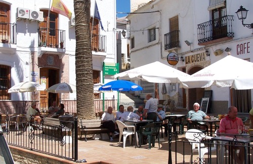 Lubrin Cabaña | Paz y tranquilidad a solo 5 minutos a pie del auténtico pueblo español