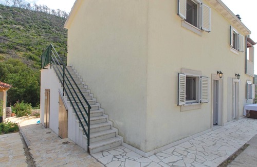 Trstenik Apartamento | Acogedor apartamento de 2 dormitorios.
