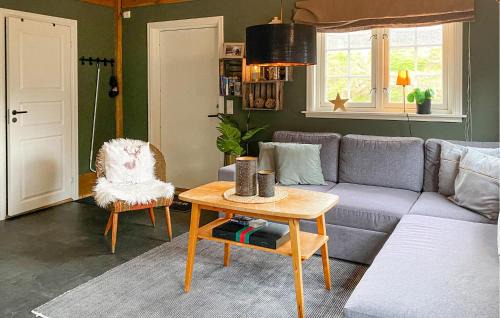 Sykkylven Casa | 2 Bedroom Cozy Home In Straumgjerde