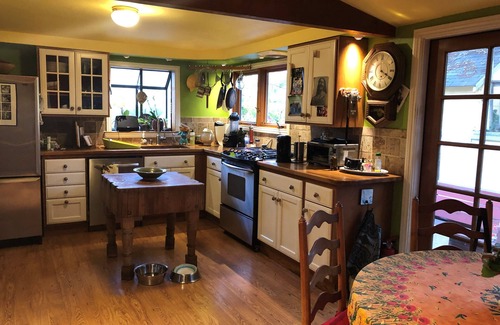 Central San Mateo Casa | 3-Bedroom Craftsman Downtown San Mateo