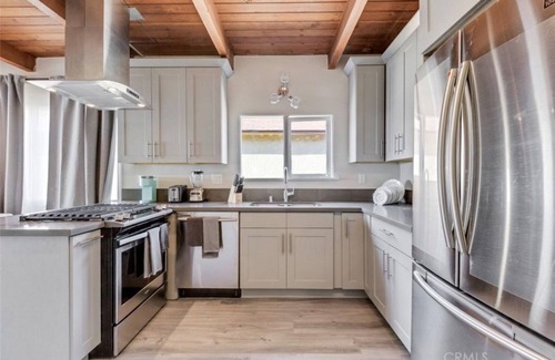 Old Towne Apartamento | 2 Bedroom Duplex triplex L-451620 by Houzlet