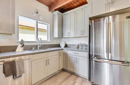 Old Towne Apartamento | 2 Bedroom Duplex triplex L-451620 by Houzlet