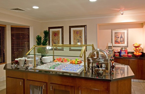 Palmdale Apartamento | 2 Bedroom | Free Breakfast. Outdoor Pool & Hot Tub