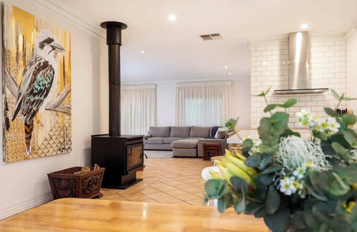 Stirling Cama Y Desayuno | 2 Bedroom Garden Apartment