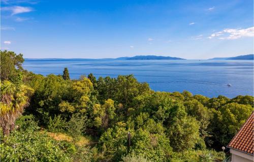 Sarsoni Apartamento | 2 Bedroom Gorgeous Apartment In Rijeka