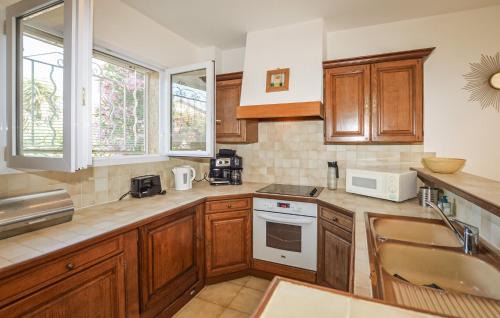 Prunete Casa | 2 Bedroom Gorgeous Home In Prunete