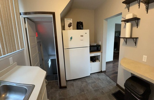 Massillon Casa | 2 bedroom house all to yourselves! 1.3mile to downtown Massillon