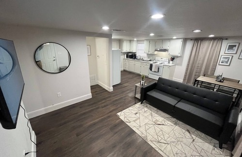 Stanton Casa | 2-bedroom house in lovely Stanton with WiFi, AC. and Heating. Beautiful Sunset!