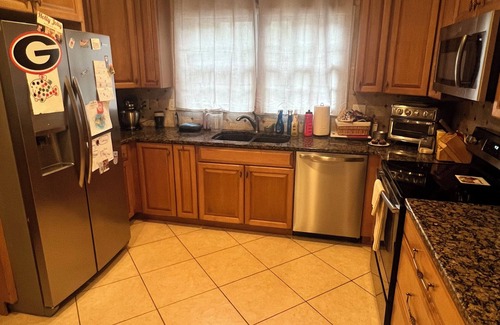 Athens Casa | 2-bedroom house in quiet neighborhood near UGA campus and downtown Athens