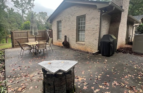 Athens Casa | 2-bedroom house in quiet neighborhood near UGA campus and downtown Athens