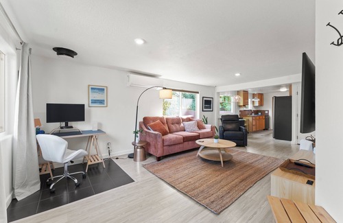 Hazelwood Casa | 2-bedroom house with AC in Portland, Off Street Parking!
