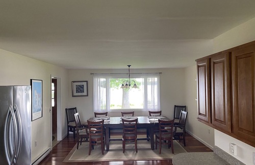 North Hero Casa | 2 bedroom lakefront home