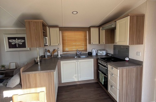 Freckleton Cabina | 2 bedroom lodge in Warton with hot tub