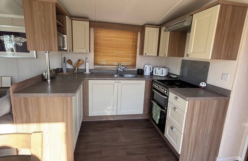 Freckleton Cabina | 2 bedroom lodge in Warton with hot tub