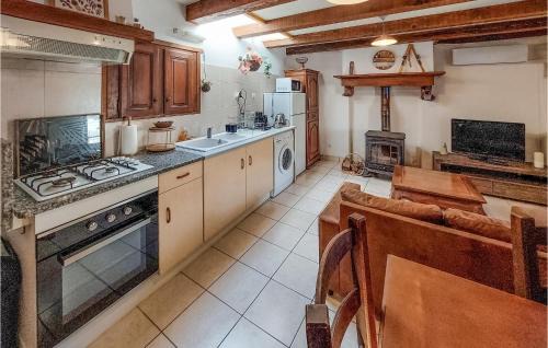 Aste Casa | 2 Bedroom Nice Home In Asté