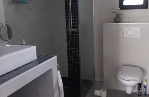 Andernos-les-Bains Casa | 2 bedroom private vacation home in Andernos-les-Bains