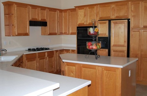 Desert Palms Apartamento | 2 Bedroom Single family L-83093 by Houzlet