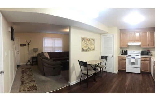 Lynchburg Casa | 2 Bedroom Townhouse Close To Liberty and Downtown! Ideal for Long term Stay!