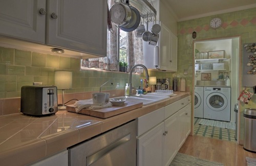 Glenwood Casa | 2-bedroom vacation home just 10 minutes from San Fernando Valley