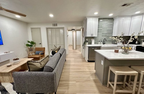 East Ocean View Apartamento | 2 Bedroom w/ King Beds walk to beach - top floor 7