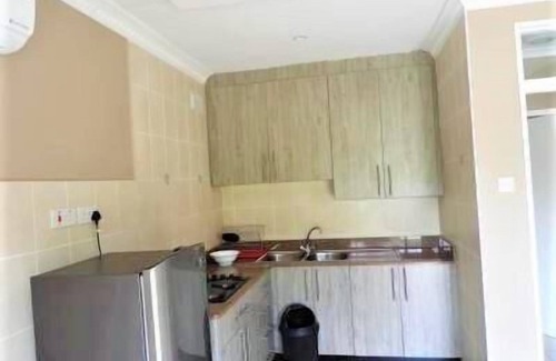 Harare Apartamento | 2 bedroomed apartment with en-suite and kitchenette - 2066