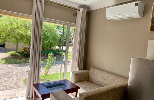 Harare Apartamento | 2 bedroomed apartment with kitchenette - 2068