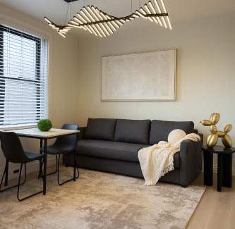 East Allegheny Apartamento | 2 Beds Free parking City Escape