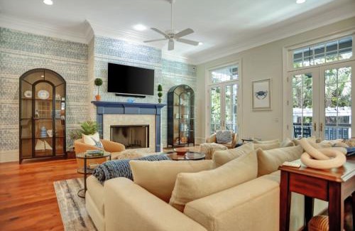 Sea Pines Casa | 2 Belted Kingfisher at The Sea Pines Resort