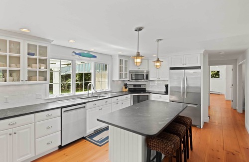 Orleans Casa | ¡NUEVO! Cape Cod Area Cottage 10 min. Camina a la playa!