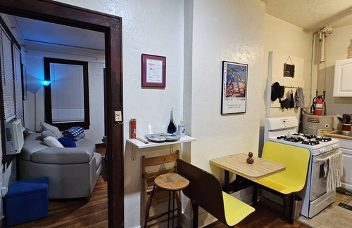 Gainesville Cabaña | 2 Blocks to UF Campus in Midtown & 10min Walk to Ben Griffin Stadium, Free Wi-Fi