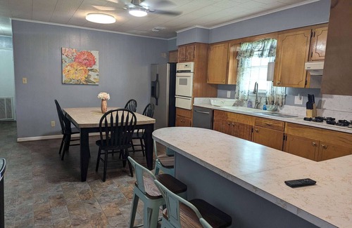 Moreauville Casa | 2 BR 1 Bath + 1 BR 1 Bath Studio Apt Pet Friendly Fenced Yard Country Setting