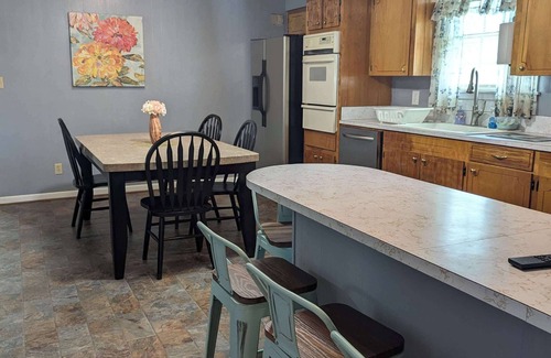 Moreauville Casa | 2 BR 1 Bath + 1 BR 1 Bath Studio Apt Pet Friendly Fenced Yard Country Setting