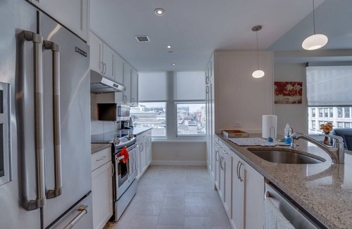 Chinatown Apartamento | 2 BR Fully Furnished Apartment at Penn Quarters - Surrounded by Best Restaurants