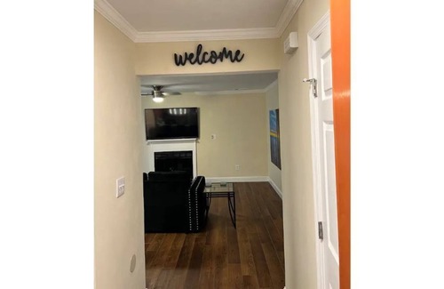Northeast Virginia Beach Condominio | 2 Brand New King size beds 2 Full baths Condo!