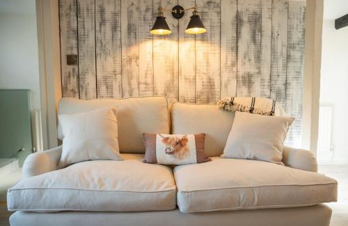 Bourton Casa | 2 Candlemas Cottage