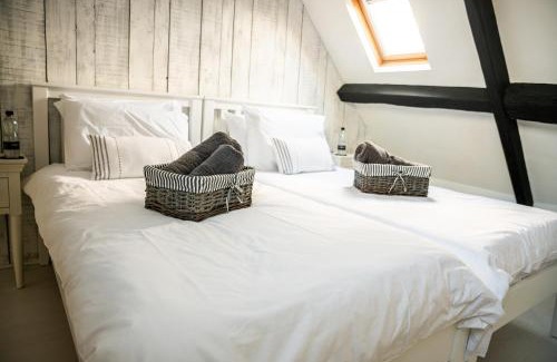 Bourton Casa | 2 Candlemas Cottage