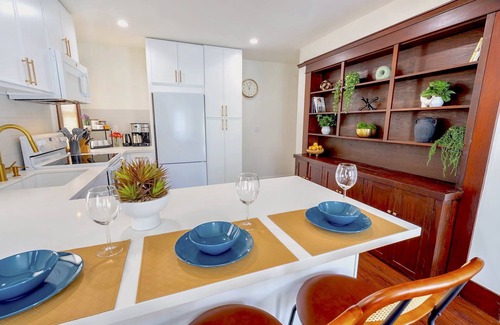 Whittier Apartamento | 2 Craftsman Duplex Units - Groups - Views - Parking - W/D - Disney/Universal