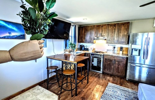 Pauma Valley Cabina | # 2. Eagle's Perch - 1 Bedroom Cabin with Fireplace & Views