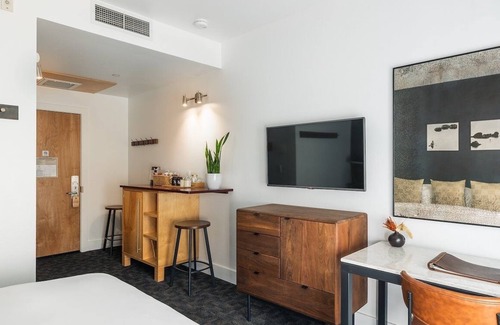 Truckee Hotel | 2 Family-Friendly Rooms w/ Mountain Ambience - Perfect Lake Tahoe Getaway