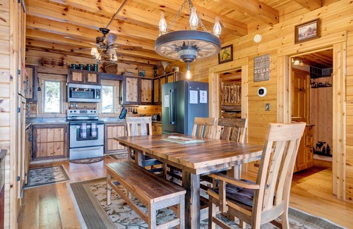 Luray Cabina | 2 Family Log Cabin ❃ A+ Vistas ❃ Sauna ❃ Starlink ❃ 15 miles to National Park