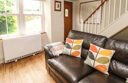 Mickleton Cabaña | 2 GARTH HOUSE, pet friendly, with open fire in Mickleton, Teesdale