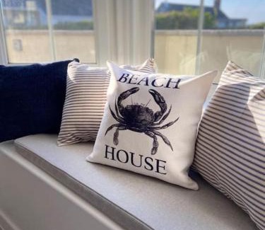 Aberporth Casa | 2 Headland Place Aberporth (Beautiful sea views, 1 min walk to beach)