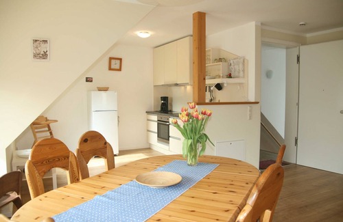 Alt Bukow Apartamento | 2) Apartamento de 3 habitaciones, primer piso, 90 m² - Landhaus Alte Schule cerca de la estación de mar Báltico Rerik