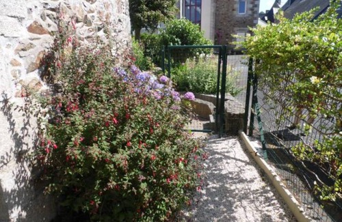 Saint-Quay-Perros Casa | 2* maison bretonne