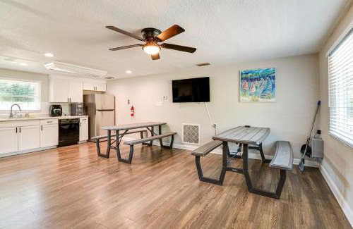 Homosassa Casa | 2 Mi to 7 Sisters Springs! Home with Resort Perks