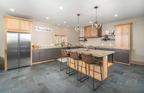 Charter Hills Casa | 2 Mi to Beech Mtn Resort! 8,000-Sq-Ft Luxe Escape