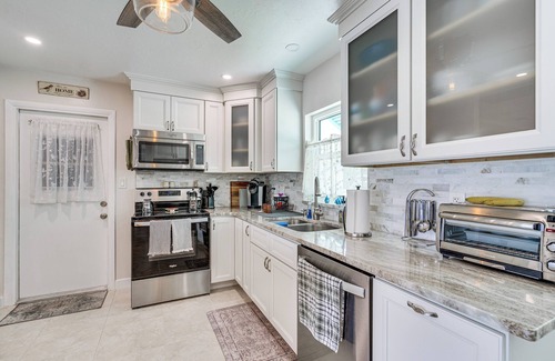 Iona Casa | 2 Mi to Bunche Beach, Waterfront Fort Myers Home