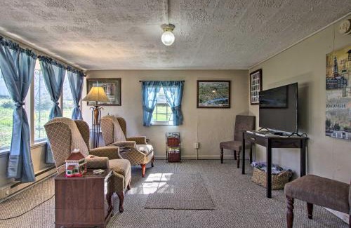 Knoxville Casa | 2 Mi to Downtown Knoxville Cozy Home with Patio