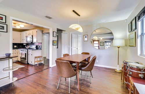 Govalle Casa | 2 Mi to Dtwn: Austin Gem w/ Patio & Yard